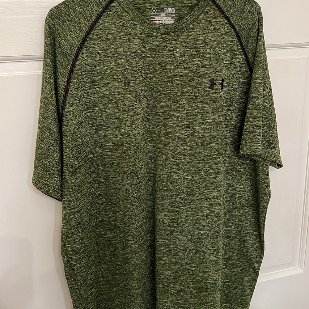Under Armour Green Tshirt - Picture 3 of 9